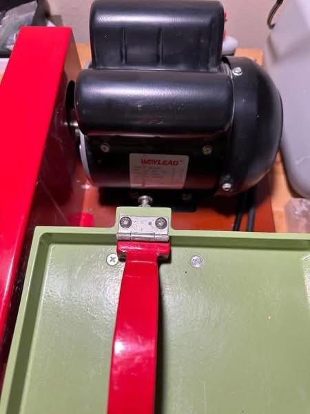 Highland Park 6 inch trim saw. - Image 4